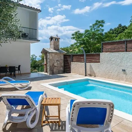 Azure View Apartman